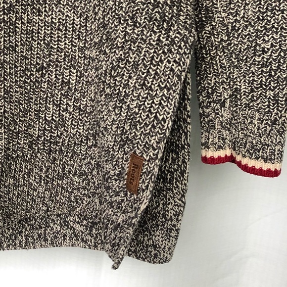 Roots V-Neck Knit Long Sweater with Slits - Picture 5 of 8